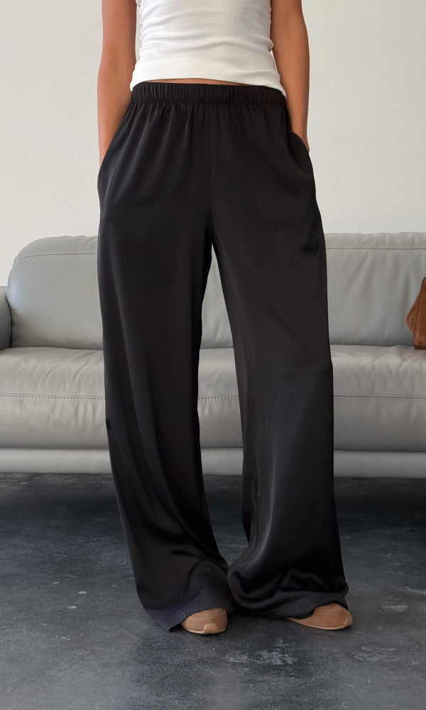 Your go-to Satin Pants