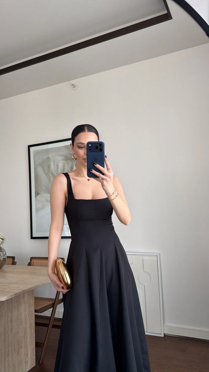 The Sculpt Midi Dress