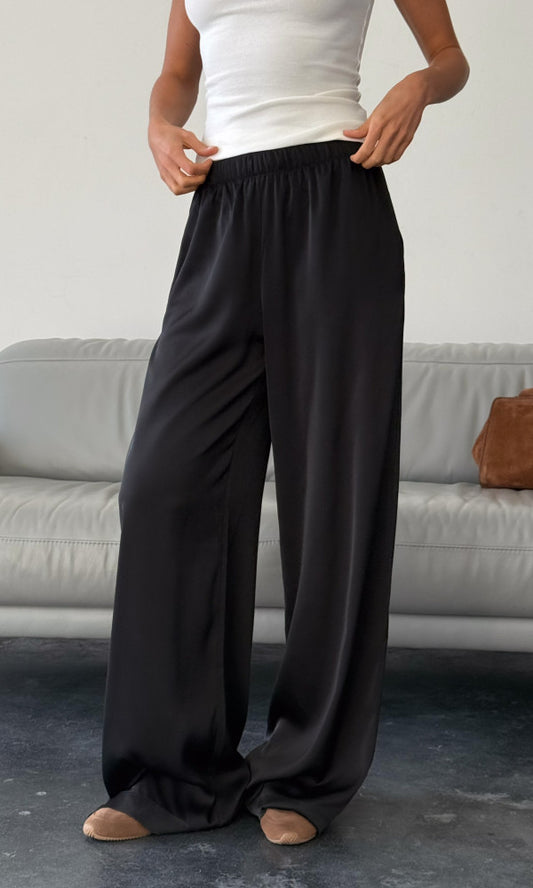 Your go-to Satin Pants