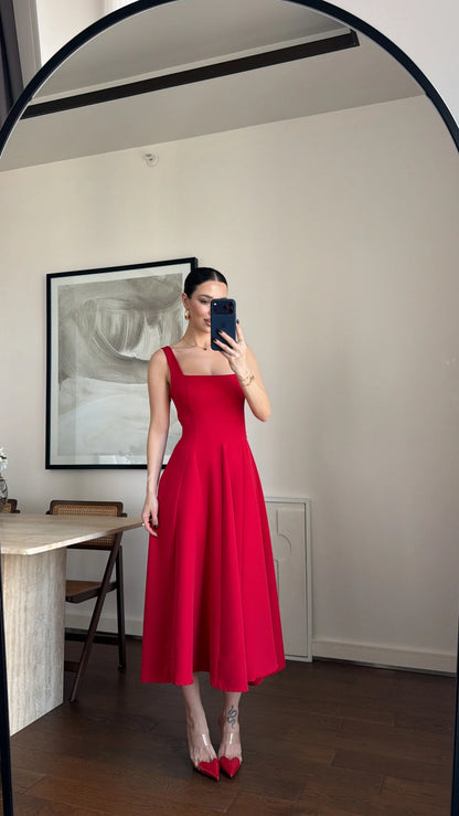 The Sculpt Midi Dress