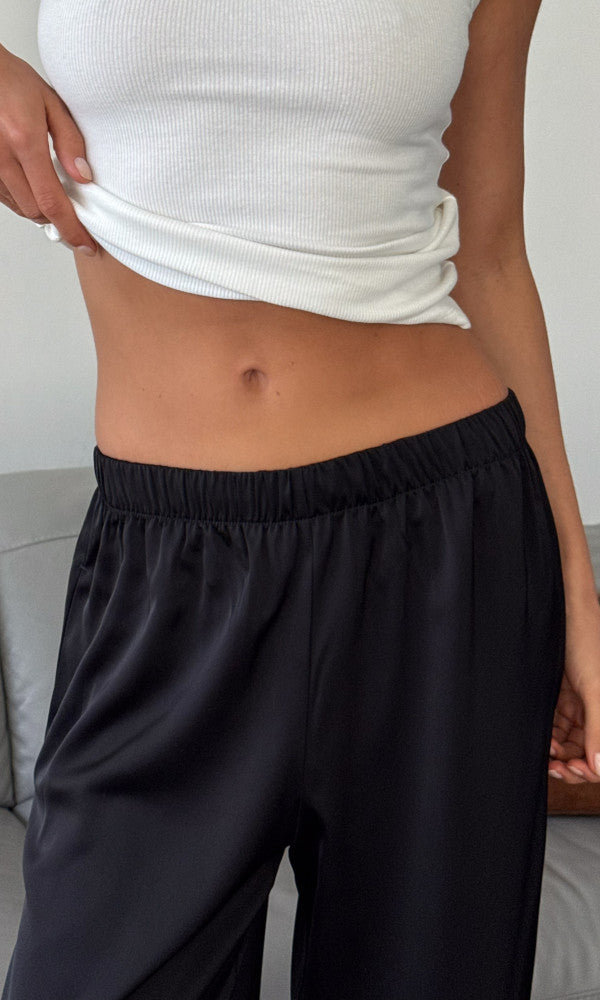 Your go-to Satin Pants