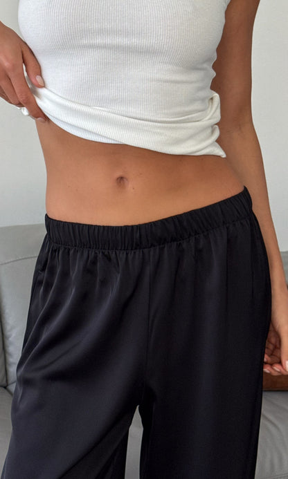 Your go-to Satin Pants